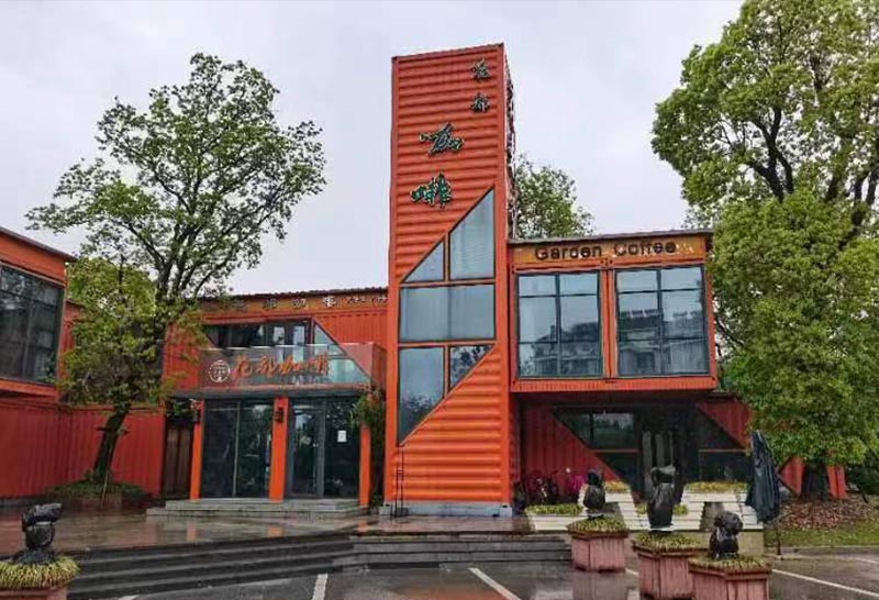 花都汇南门主入口处游客服务中心左侧